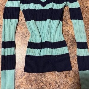 Fitted Striped V-Neck Sweater in Navy and Mint